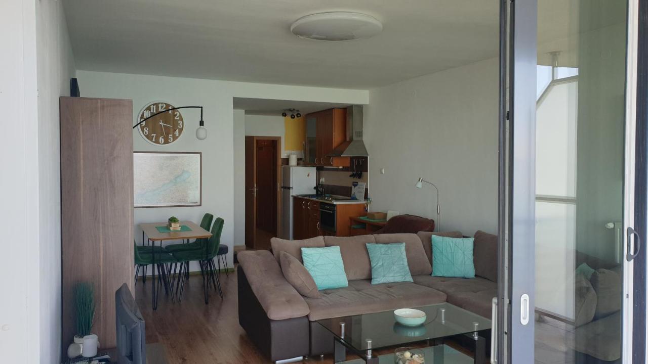 Golden Brown Apartment Сиофок Екстериор снимка