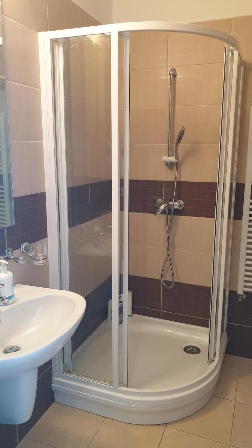 Golden Brown Apartment Сиофок Екстериор снимка