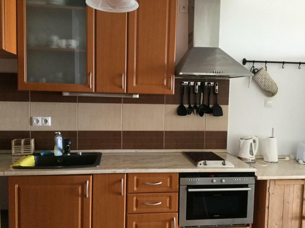 Golden Brown Apartment Сиофок Екстериор снимка